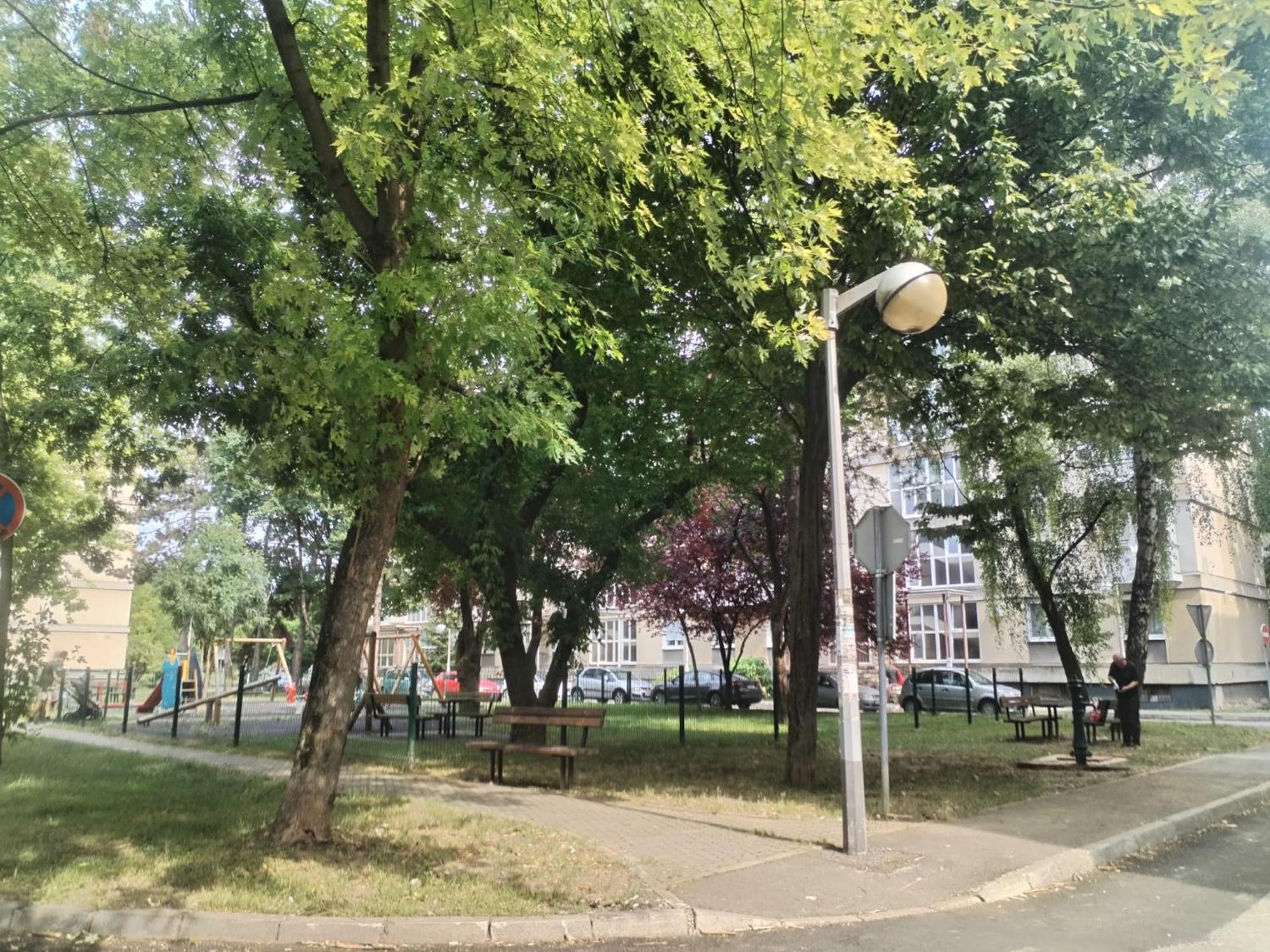 Luka Appartement Zagreb Buitenkant foto