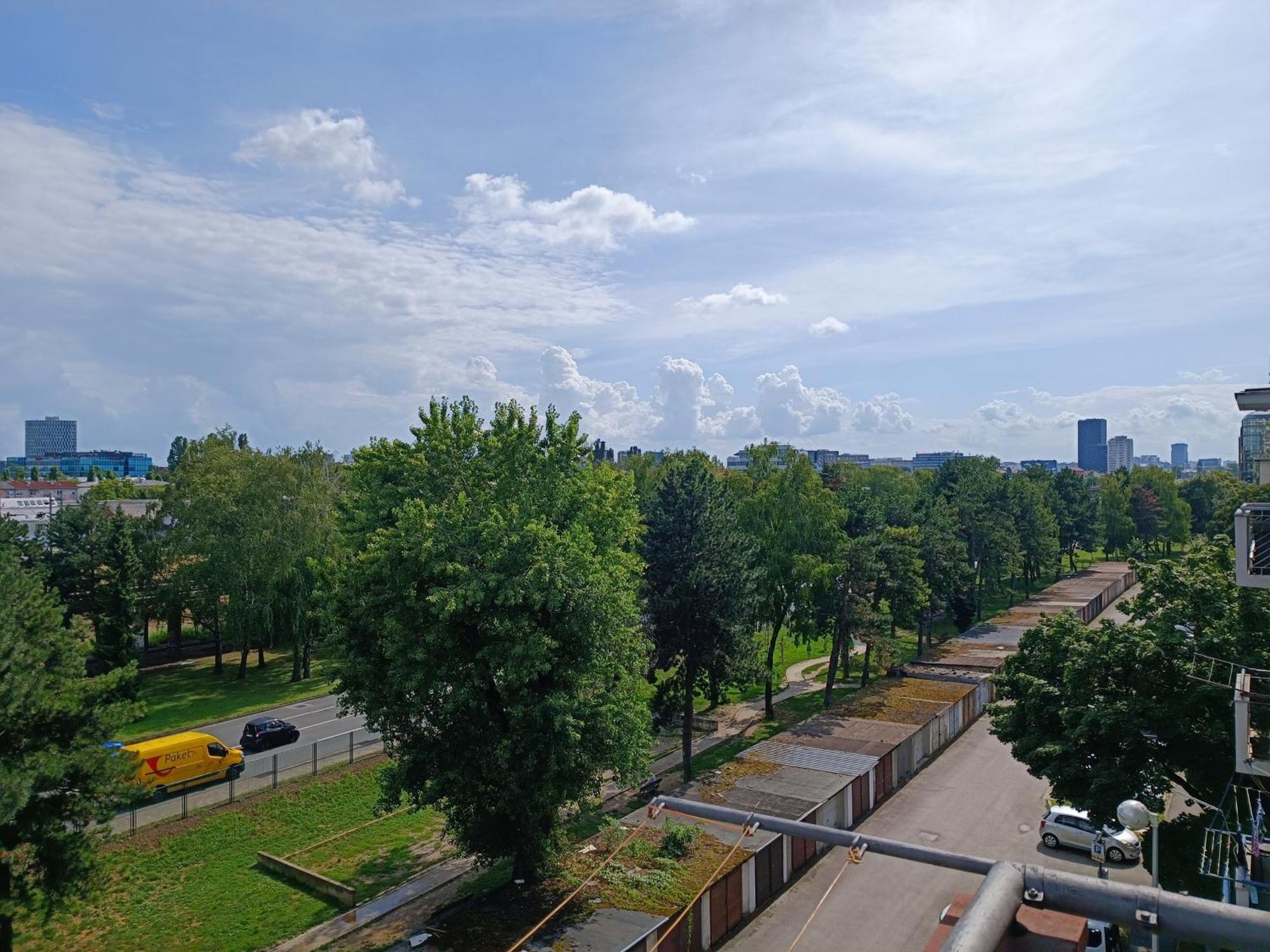 Luka Appartement Zagreb Buitenkant foto